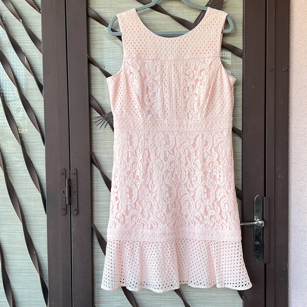 🌸 Antonio Melani Pink Floral Lace Sleeveless Dress